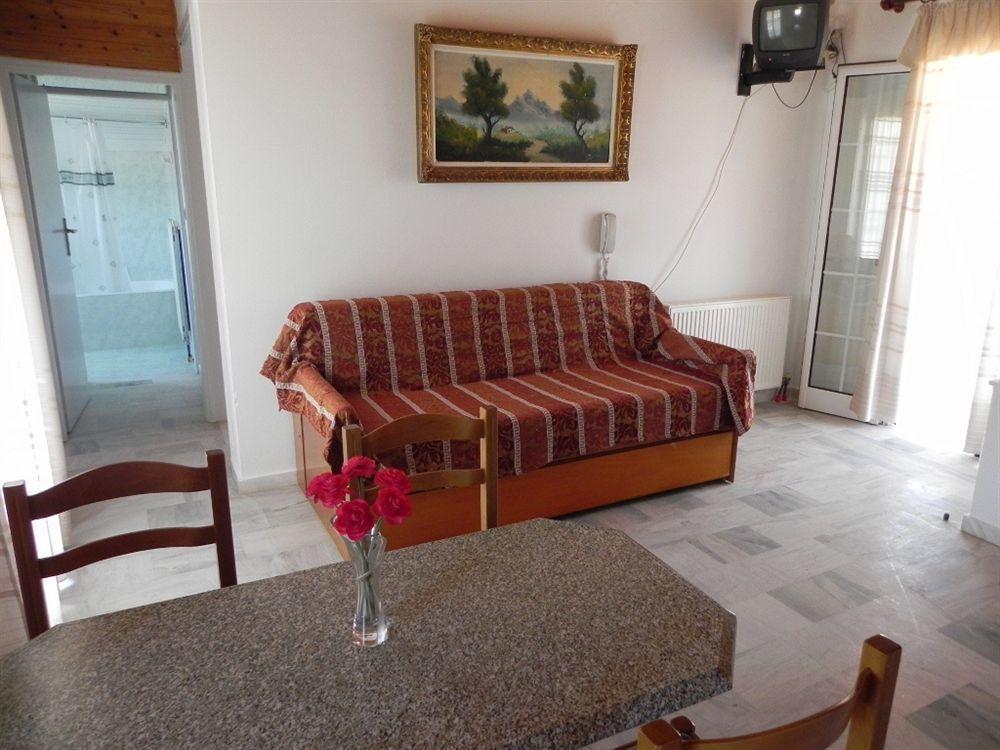 Diamanto Complex Aparthotel Karavómilosz Kültér fotó