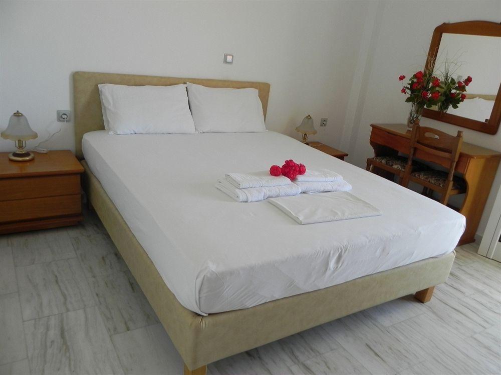 Diamanto Complex Aparthotel Karavómilosz Kültér fotó