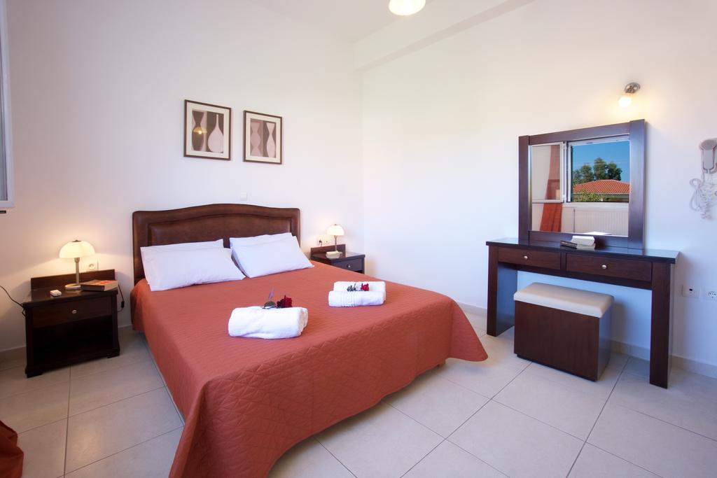 Diamanto Complex Aparthotel Karavómilosz Kültér fotó
