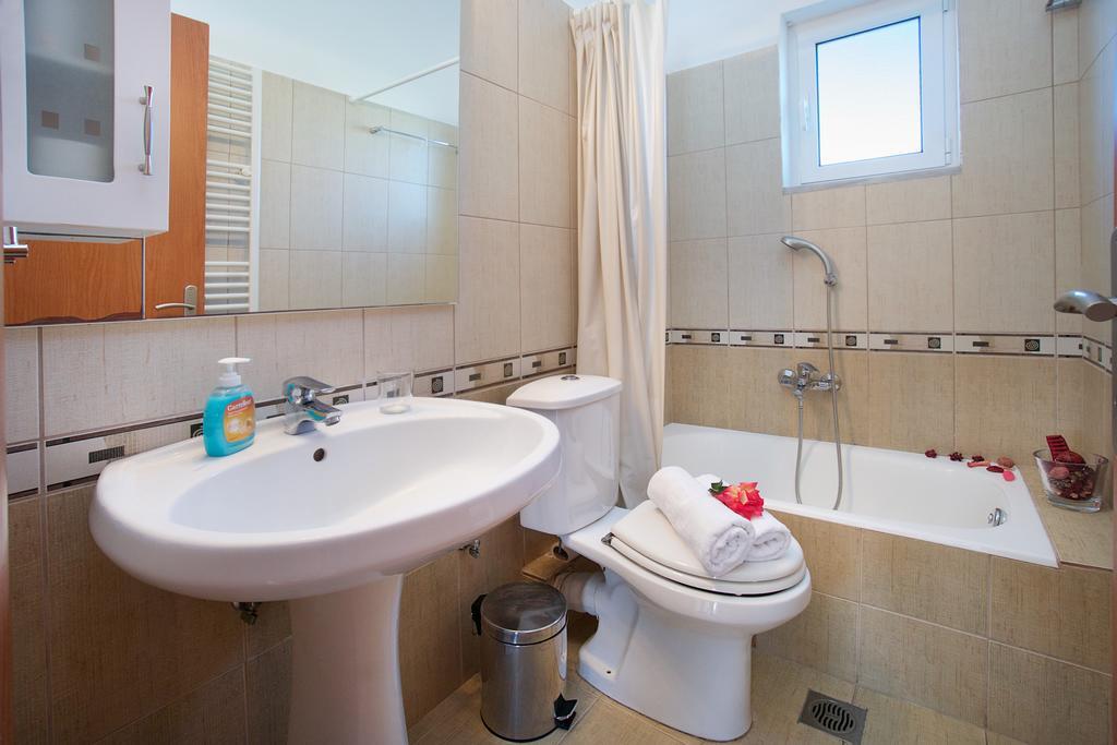 Diamanto Complex Aparthotel Karavómilosz Kültér fotó